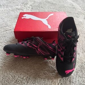 Puma Black and Pink Athletic Cleats